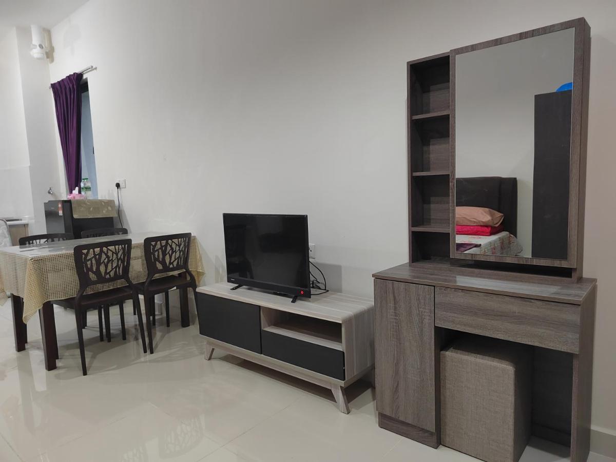 Studio Suite Homestay Klia Sepang Exterior foto