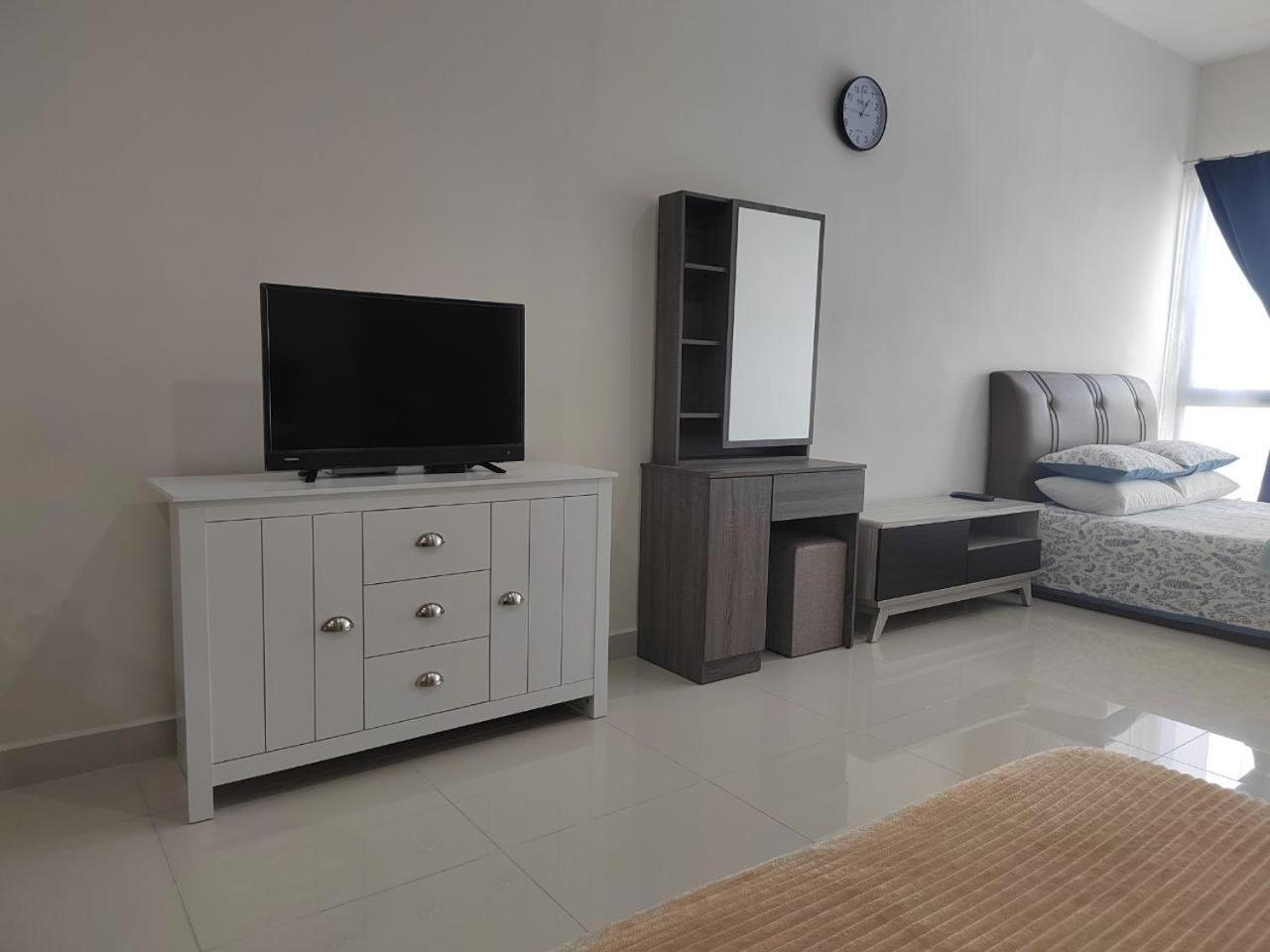 Studio Suite Homestay Klia Sepang Exterior foto